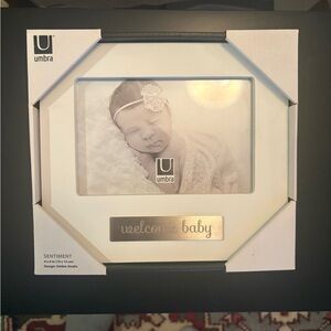 Umbra Sentiment Frame - White and Silver